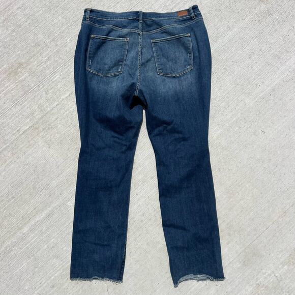 Judy Blue Los Angeles Straight Fit Distressed Raw Cuffed Hem 22W - Picture 5 of 6